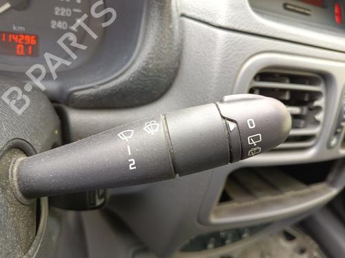 Commodo Essuie Glace / Phare RENAULT CLIO II (BB_, CB_) 1.9 D (B/CB0E, BB0J) (64 hp) 31869067