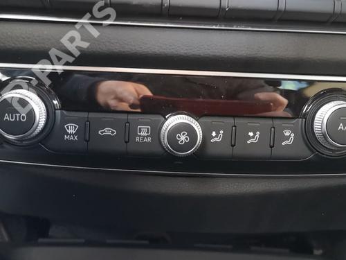 AC Styreenhet / Manøvreringsenhet AUDI A3 (8V1, 8VK) 1.6 TDI (110 hp) 8880361
