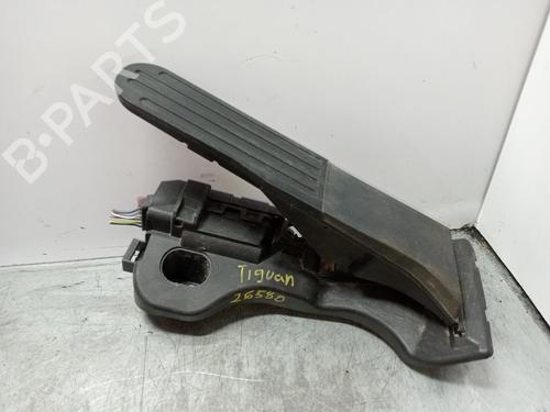 pedal-vw-tiguan-5n_-2007-2008-2009-2010-2011-2012-2013-2014-2015-2016-2017-2018-27899891 main image