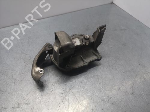 Used Throttle body RENAULT KADJAR (HA_, HL_) 1.6 dCi 130 (HLA4) (130 hp) 17083893