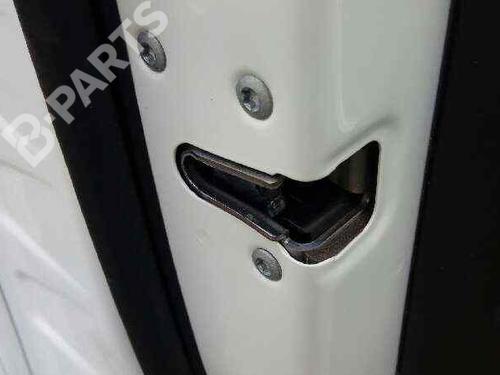 Used Front left lock MERCEDES-BENZ GLA-CLASS (X156) GLA 220 CDI (156.903) (170 hp) 2520143