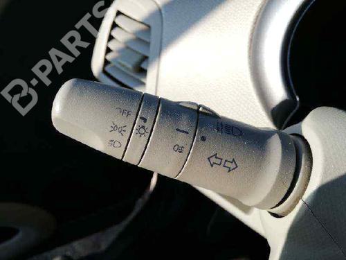 Used Steering column stalk NISSAN MICRA III (K12) 1.2 16V (80 hp) 4233163