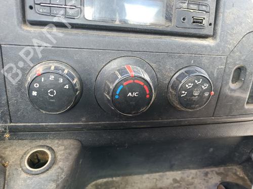 Used Climate control RENAULT MASTER III Platform/Chassis (EV, HV, UV) 2.3 dCi 165 FWD (EV0P, EV0U, EV11, EV12, HV0P, HV0U,... (163 hp) 29483833