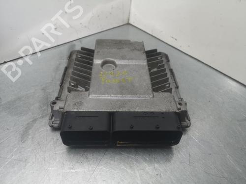 Used Engine control unit (ECU) VW PASSAT B6 (3C2) 2.0 TDI (140 hp) 19419786