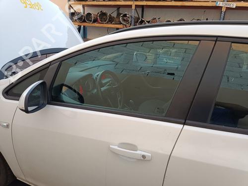 Left front door OPEL ASTRA J (P10)  | BP27371104C2 