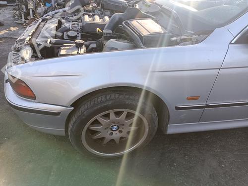 Used Left front fenders Left front fenders 37268030 37268030