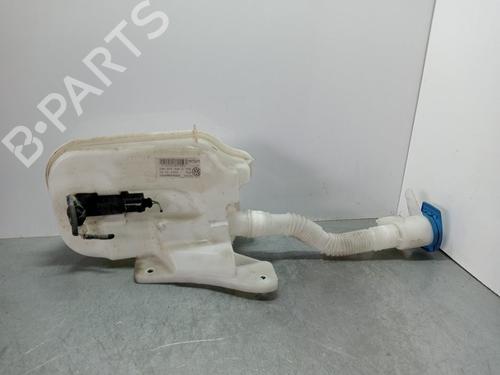 Used Windscreen washer tank Windscreen washer tank VW T-ROC (A11, D11) [2017-2026] 33798744 33798744