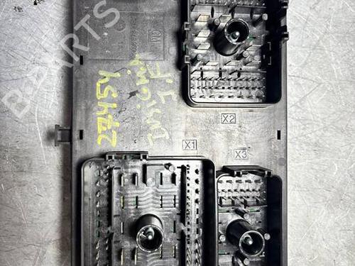Used Fuse box Fuse box 38534929 38534929