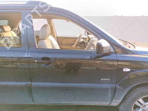Used Right front door KIA SPORTAGE II (JE_, KM_) [2004-2011]  31240421