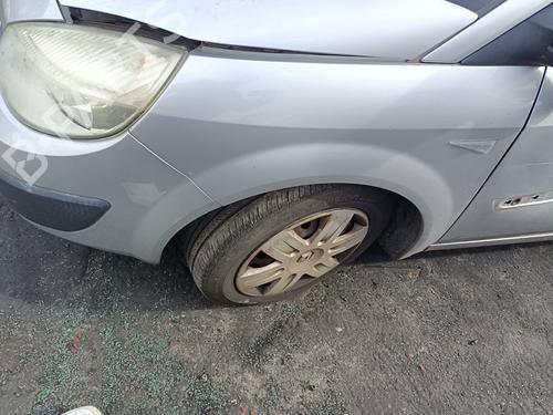Used Left front fenders RENAULT SCÉNIC II (JM0/1_) [2003-2010]  31598341