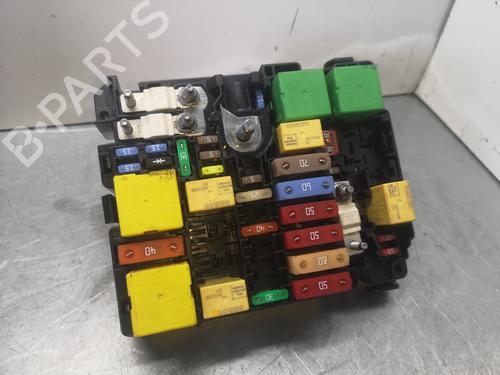 Used Fuse box PEUGEOT 308 II (LB_, LP_, LW_, LH_, L3_) [2013-2021]  15240749