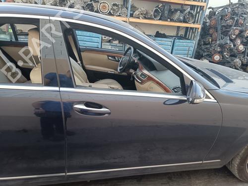 Used Right front door MERCEDES-BENZ S-CLASS (W221, V221) S 320 CDI (221.022, 221.122) (235 hp) 31172474
