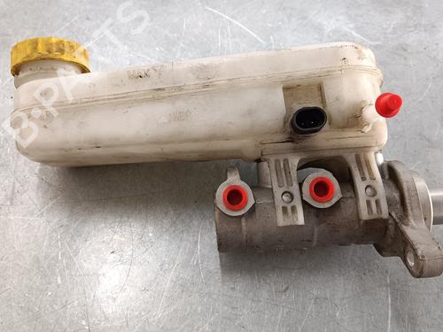 Used Brake master cylinder FIAT DUCATO Van (250_) 130 Multijet 2,3 D (131 hp) 13930313
