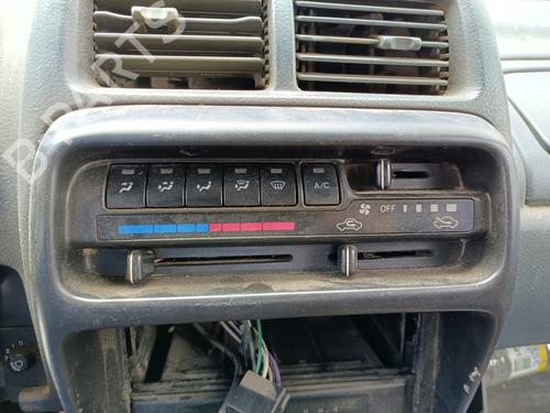 Commande Chauffage SUZUKI VITARA (ET, TA, TD) 1.9 D All-wheel Drive (SE419TD) (75 hp) 33052934
