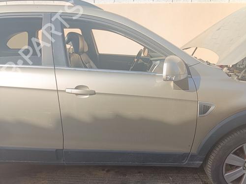 Used Right front door CHEVROLET CAPTIVA (C100, C140) [2006-2025]  26569556