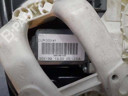 Front right window mechanism LAND ROVER DISCOVERY III (L319) 2.7 TD 4x4 | BP4239688C23 