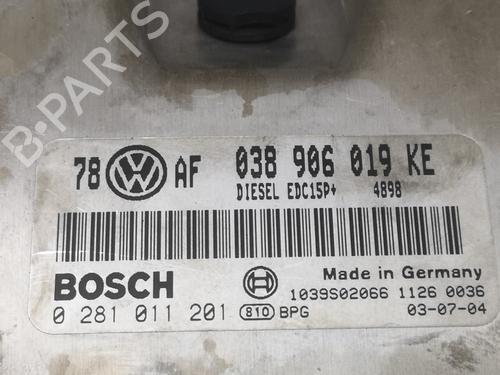 Engine control unit (ECU) VW PASSAT B5.5 (3B3)  | BP15782297M57 