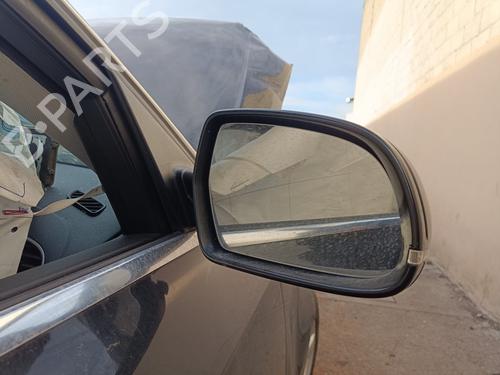Używane Lusterko boczne prawe Lusterko boczne prawe AUDI A4 B8 (8K2) 2.0 TDI (120 hp) 37630274 37630274