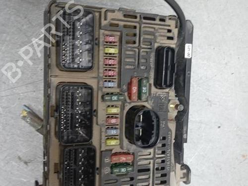 Used Fuse box Fuse box PEUGEOT 407 (6D_) [2004-2011] 40225833 40225833