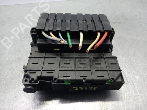 Fuse box PEUGEOT 307 Break (3E) 1.6 HDi 110 | BP34008399E1 - Image 3