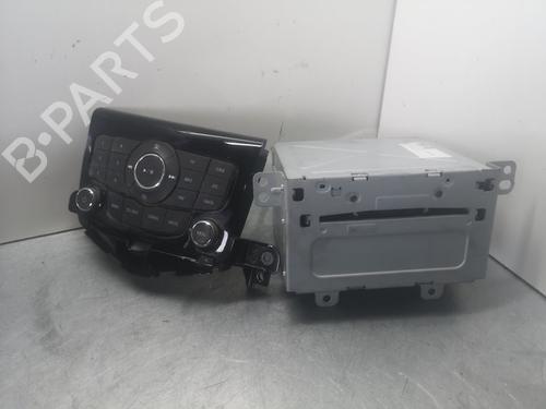 Radio CHEVROLET CRUZE (J300) 2.0 CDI | BP8006148E6 