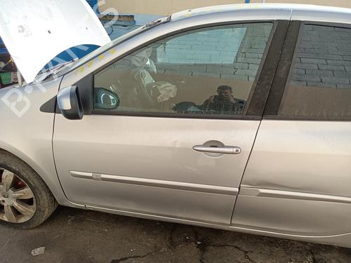 Used Left front door RENAULT CLIO III (BR0/1, CR0/1) 1.5 dCi (BR17, CR17) (86 hp) 30313924