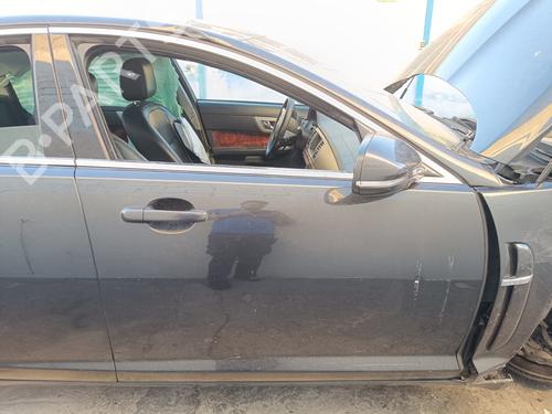 Portier rechts voor JAGUAR XF I (X250) 3.0 D (275 hp) 31172436