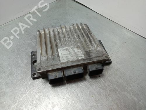 Used Engine control unit (ECU) Engine control unit (ECU) RENAULT MEGANE II (BM0/1_, CM0/1_) [2001-2012] 34128641 34128641