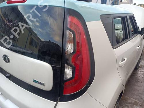 Used Right taillight Right taillight 39450812 39450812