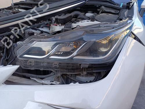 Used Left headlight TOYOTA COROLLA Hatchback (_E21_, _EA1_, _EH1_) [2018-2026]  31311195