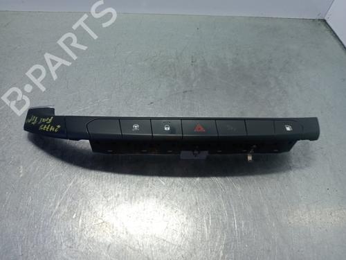 Used Switch Switch FIAT TIPO Estate (356_, 357_) 1.4 (356WXF1B) (120 hp) 33698187 33698187