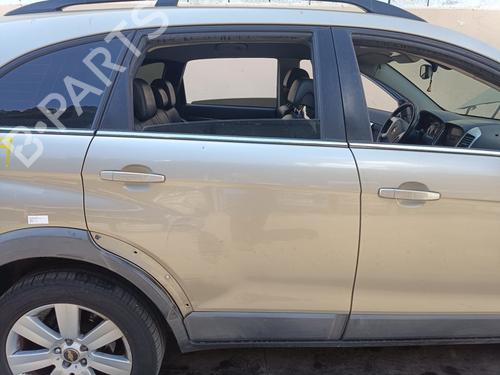 Used Right rear door CHEVROLET CAPTIVA (C100, C140) [2006-2025]  26190371