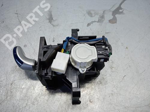 Gear lever TOYOTA AURIS (_E18_) 1.8 Hybrid (ZWE186_, ZWE186R) | BP9182462M90 