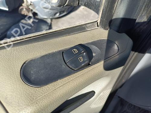 Left front window switch MERCEDES-BENZ VITO Bus (W639) 111 CDI (639.701, 639.703, 639.705) | BP30167061I27