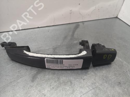 Used Front right exterior door handle OPEL ASTRA J (P10) [2009-2016]  13880301