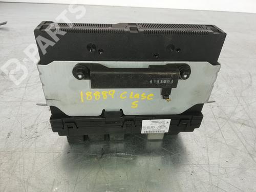 Fuse box MERCEDES-BENZ S-CLASS (W221, V221) S 320 CDI (221.022, 221.122) | BP9588364E1 