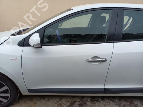 Używane Drzwi przednie lewe RENAULT MEGANE III Hatchback (BZ0/1_, B3_) 1.5 dCi (BZ09, BZ0D, BZ1W, BZ29, BZ14) (110 hp) 30919309