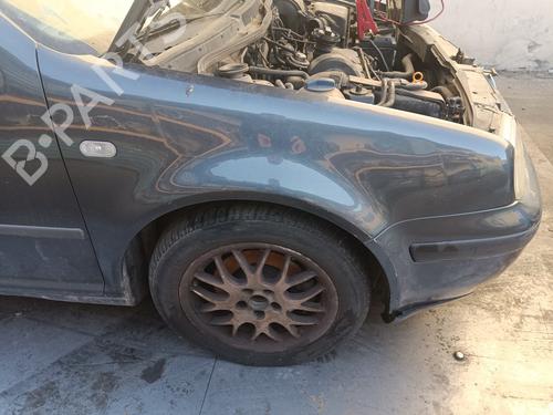 Used Right front fenders VW GOLF IV (1J1) [1997-2008]  25976545