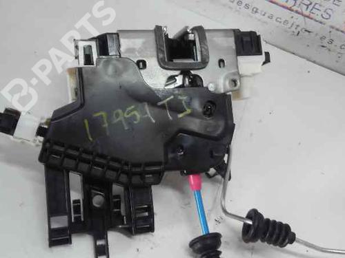 Rear left lock MERCEDES-BENZ GLA-CLASS (X156) GLA 220 CDI (156.903) | BP2520148C100 