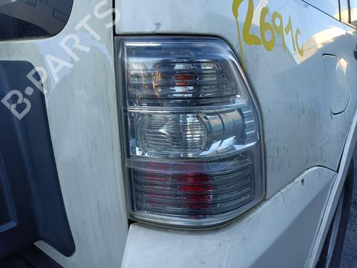 Feu arrière droit MITSUBISHI PAJERO IV (V8_W, V9_W) [2006-2025]  30919263