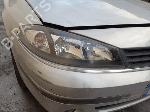 Used Right headlight RENAULT LAGUNA II (BG0/1_) [2001-2007]  11025993