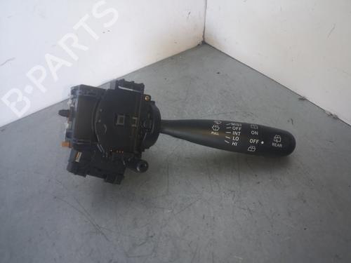Used Steering column stalk TOYOTA YARIS (_P1_) 1.3 (SCP12_, SCP13_, SCP12R, SCP13R) (87 hp) 29532573