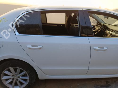 Used Right rear door SKODA SUPERB II (3T4) 1.9 TDI (105 hp) 16484122