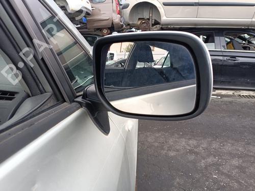 Rétroviseur droit TOYOTA AURIS (_E15_) 1.4 D-4D (NDE150_, NDE150R) (90 hp) 31868805