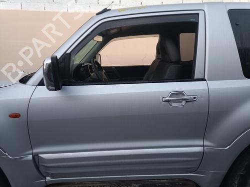 Used Left front door MITSUBISHI PAJERO III (V7_W, V6_W) 3.2 Di-D (V68W, V78W) (165 hp) 31172557
