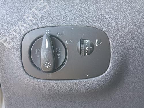 Used Headlight switch FORD TOURNEO CONNECT 1.8 TDCi (110 hp) 27441867