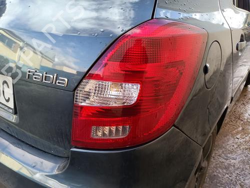 Used Right taillight SKODA ROOMSTER (5J7) 1.9 TDI (105 hp) 32131684