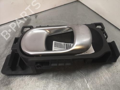 Høyre bak invendig håndtak CITROËN C3 AIRCROSS II (2R_, 2C_) 1.2 PureTech 110 (2RHNZB, 2RHNZW, 2RHNPX, 2RHNPJ) (110 hp) 13216613