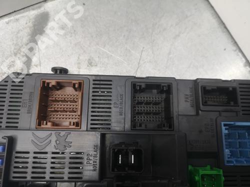 Fuse box PEUGEOT 308 II (LB_, LP_, LW_, LH_, L3_)  | BP11424018E1 