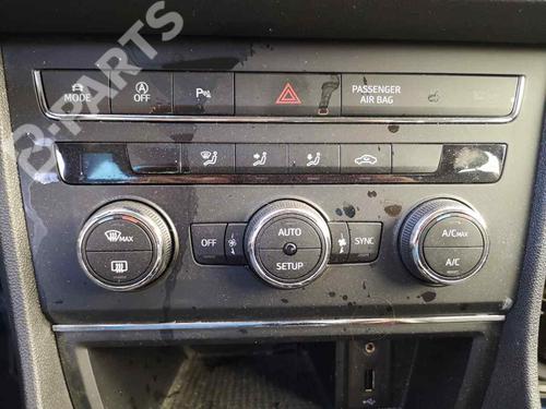 Used Climate control SEAT LEON (5F1) 2.0 TDI (150 hp) 8062608
